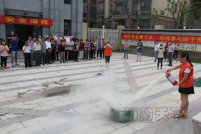 嘉興居民體驗報警系統 學習消防常識